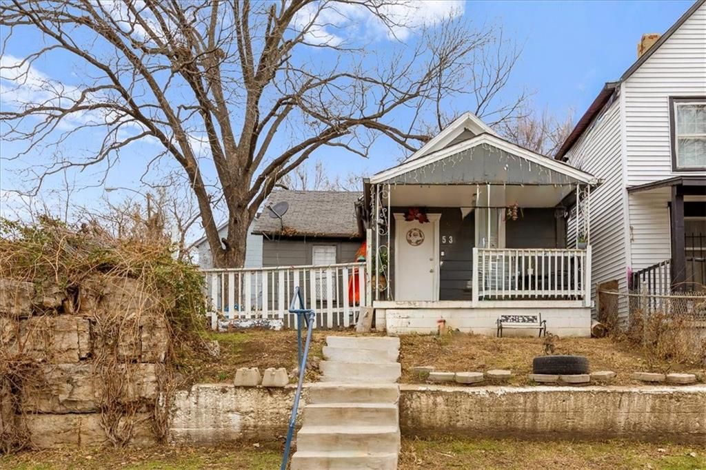 Photo of 534 Reynolds Avenue, Kansas City, KS 66101 (MLS # 2592035)