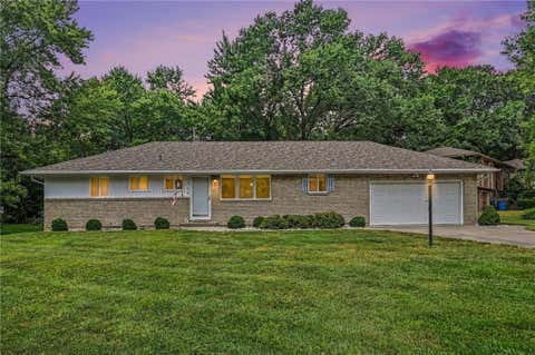 Photo of 708 Melrose Street, Liberty, MO 64068 (MLS # 2637518)