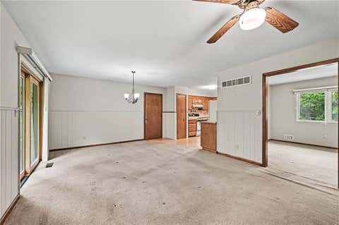 Tiny photo for 708 Melrose Street, Liberty, MO 64068 (MLS # 2637518)
