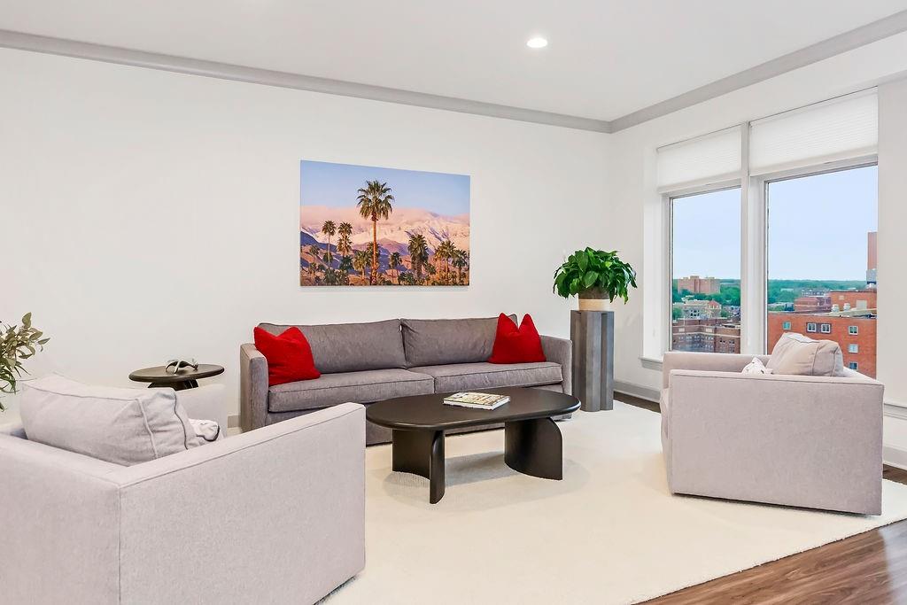 400 W 49th Terrace 2106