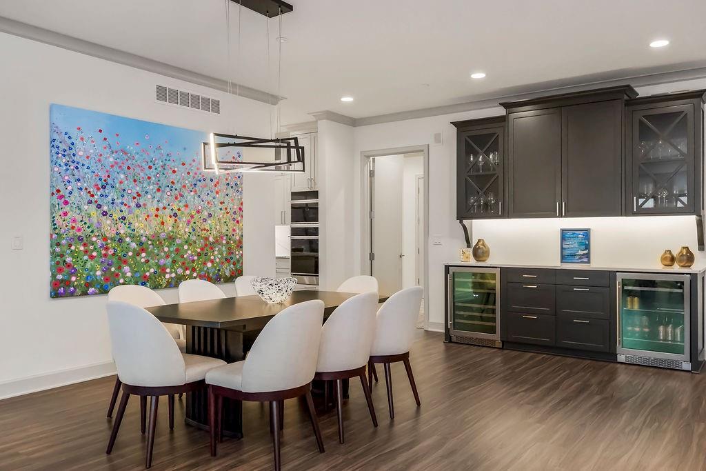 400 W 49th Terrace 2106