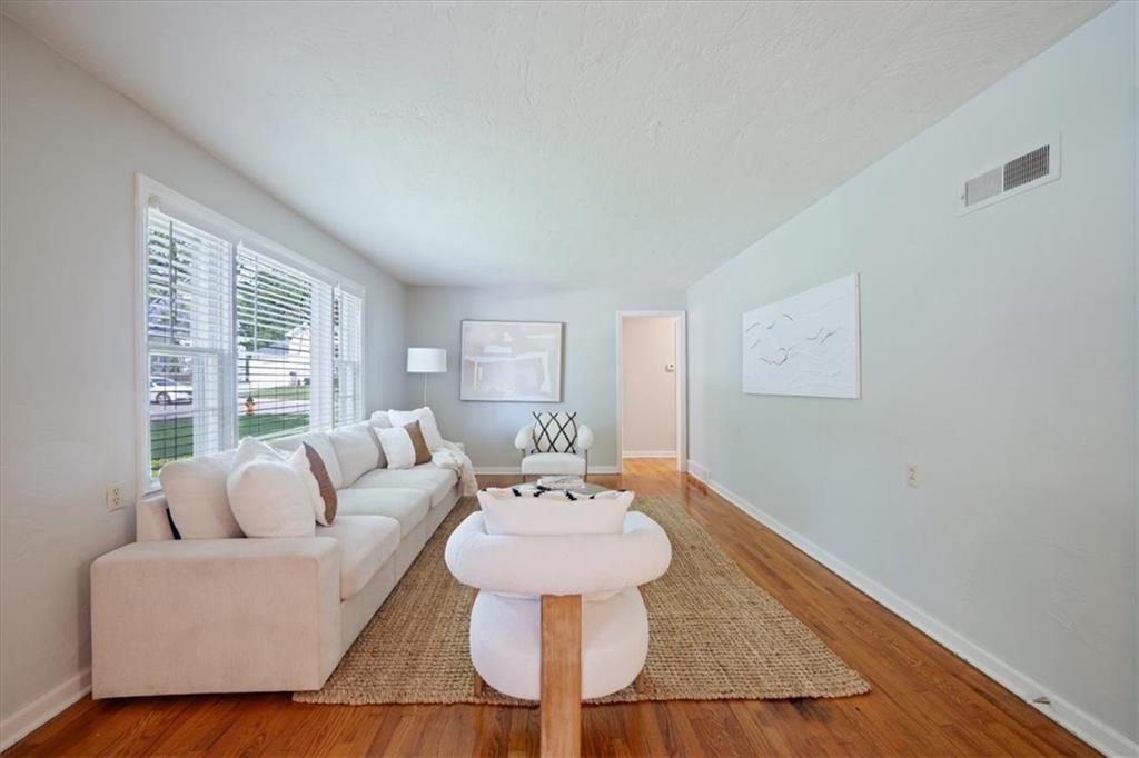 2701 W 47th Terrace
