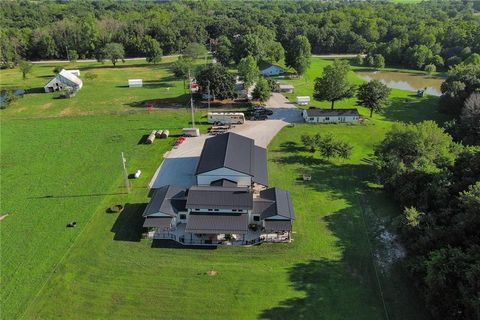 1661 NW 650 Road Kingsville MO 64061