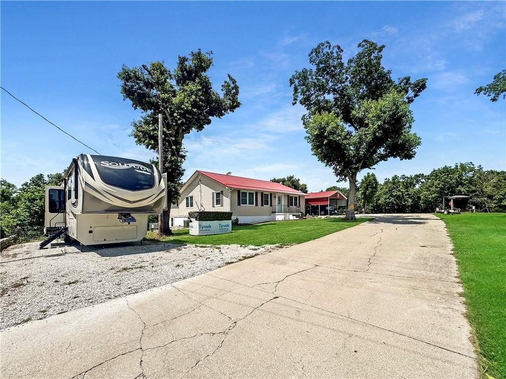 Photo of 33247 Bittner Drive, Warsaw, MO 65355 (MLS # 2608063)