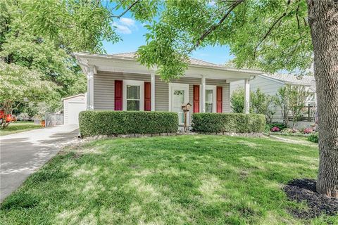 1503 S Spring Street Independence MO 64055