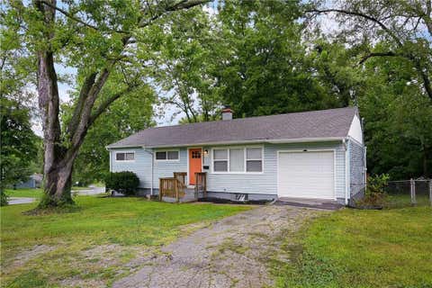 Photo of 11407 Delmar Avenue, Kansas City, MO 64134 (MLS # 2638670)
