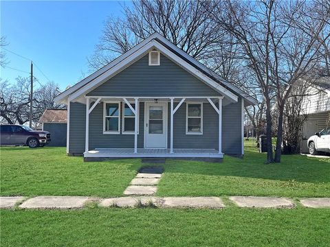 MLS: 2533480