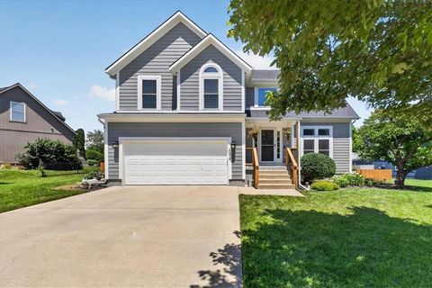 Photo of 20316 W 219th Street, Spring Hill, KS 66083 (MLS # 2630290)