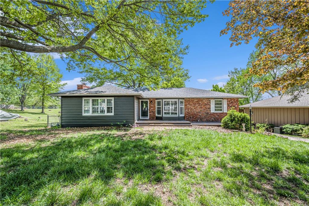 10609 NW Meadow Lane Drive