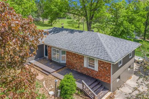 10609 NW Meadow Lane Drive Parkville MO 64152