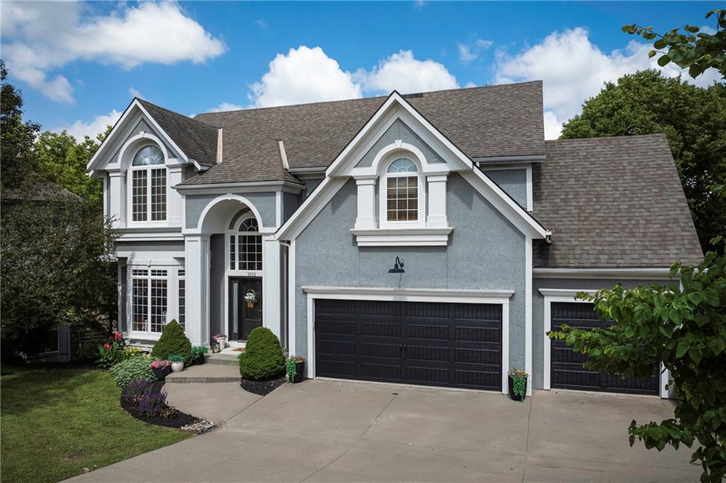 1012 NE Serenity Lane
