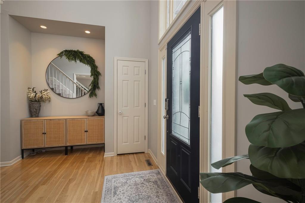 1012 NE Serenity Lane