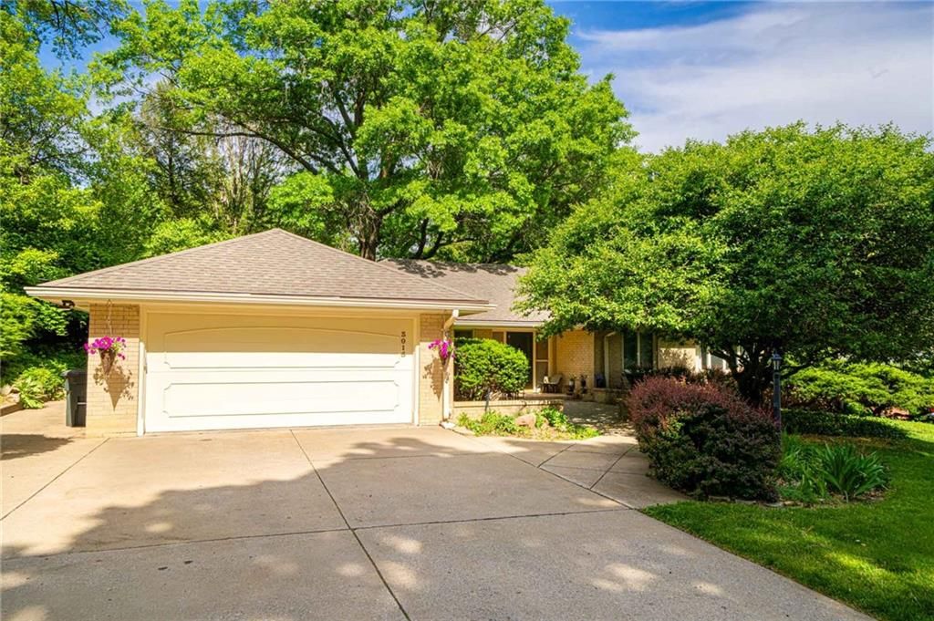 Photo of 3015 Miller Road, St Joseph, MO 64506 (MLS # 2618789)