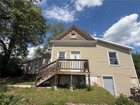 Photo of 109 E Market Street, St Joseph, MO 64505 (MLS # 2617641)