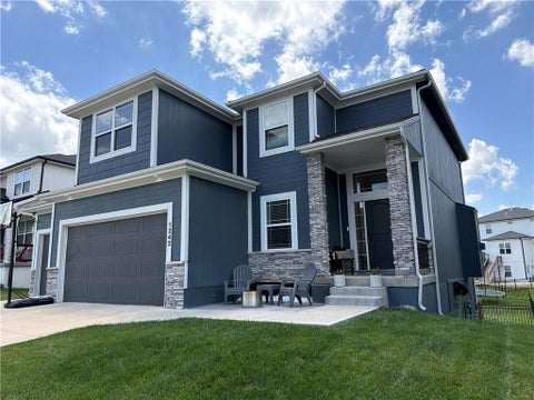 Photo of 1242 Hillmann Lane, Warrensburg, MO 64093 (MLS # 2628936)