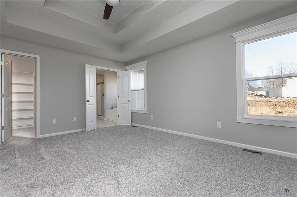 Photo of 527 Skyview Lane, Liberty, MO 64068 (MLS # 2636998)
