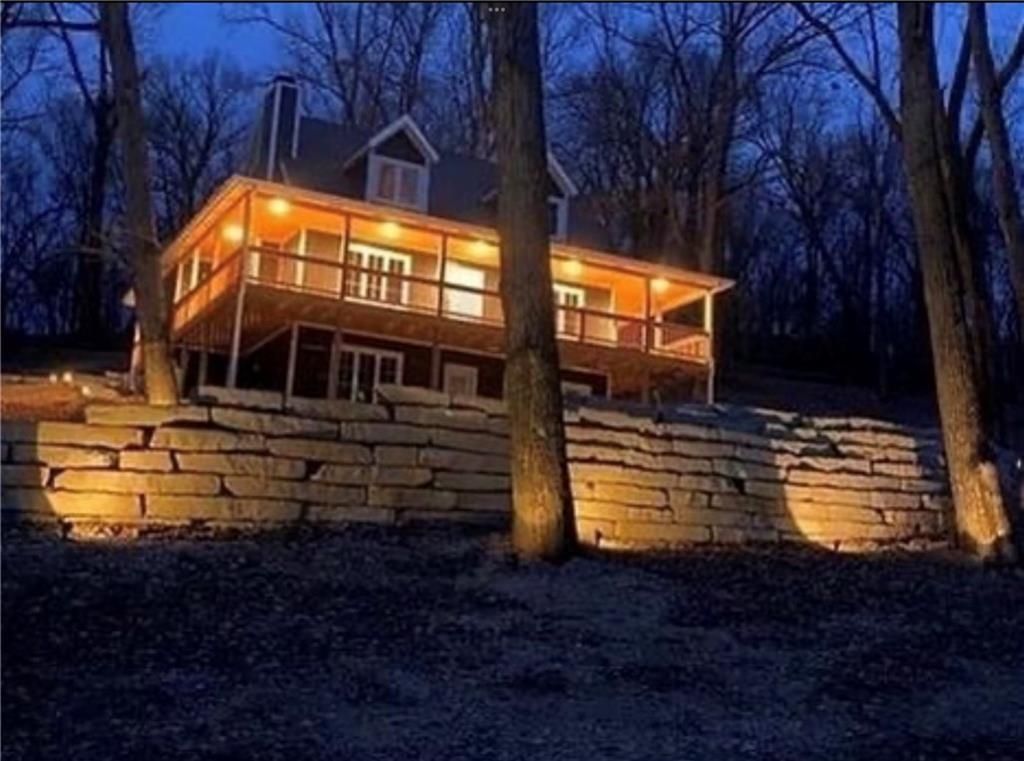 Photo of 7930 Eagle Bay Drive, Gravois Mills, MO 65037 (MLS # 2599294)