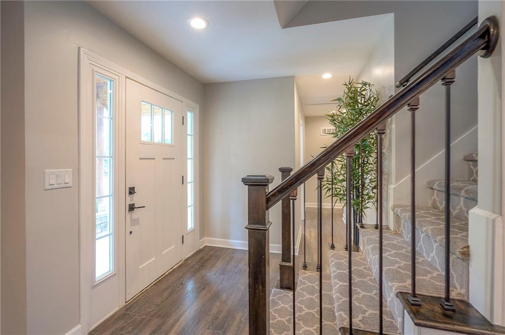 244 N Winnebago Drive