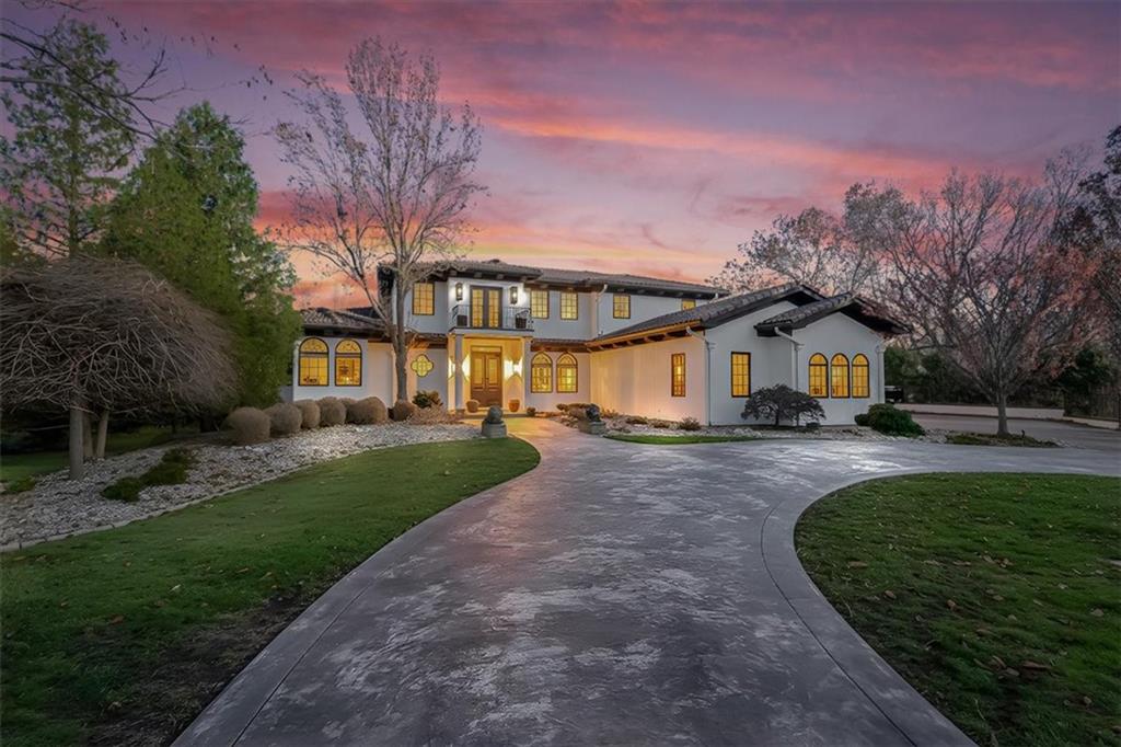 8519 N Sycamore Avenue