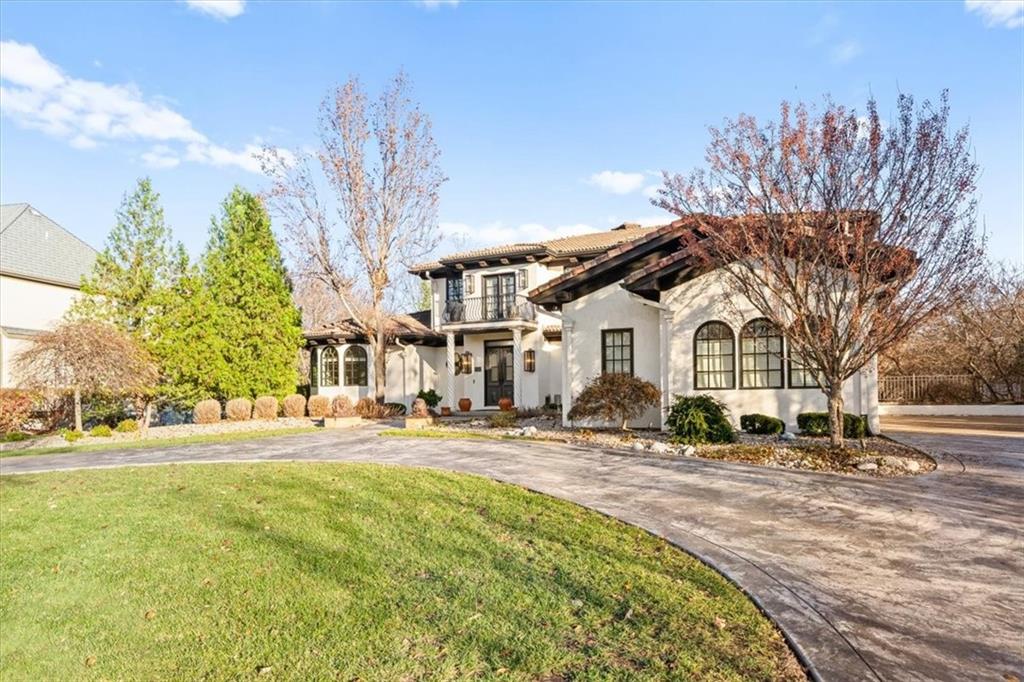 8519 N Sycamore Avenue