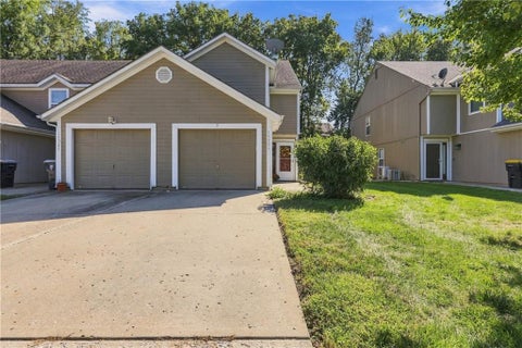 Photo of 15521 E 48th Street, Kansas City, MO 64136 (MLS # 2646518)