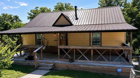 Photo of 2928 N 43rd Street, Kansas City, KS 66104 (MLS # 2636460)