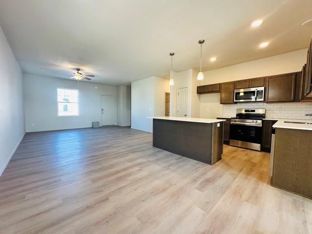 27105 E Oak View Drive