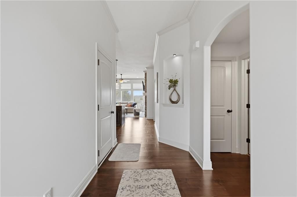 Photo of 1528 SW ANTIQUITY Drive, Lees Summit, MO 64081 (MLS # 2607923)