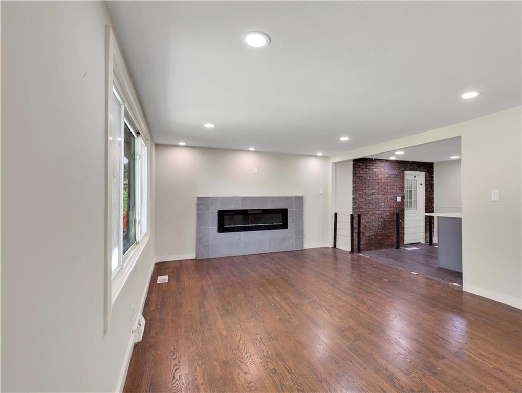 5013 NW Ridgewood Drive