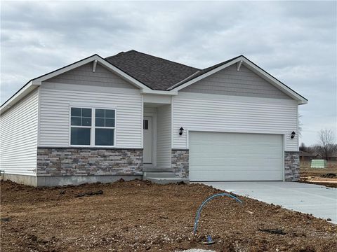 706 Fallen Leaf Drive, Belton, MO 64012 - #: 2597651