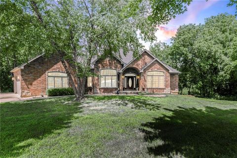 25375 sunset Lane Paola KS 66071