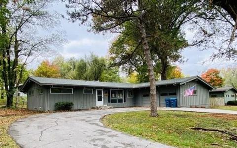 7908 Nall Avenue Prairie Village KS 66208