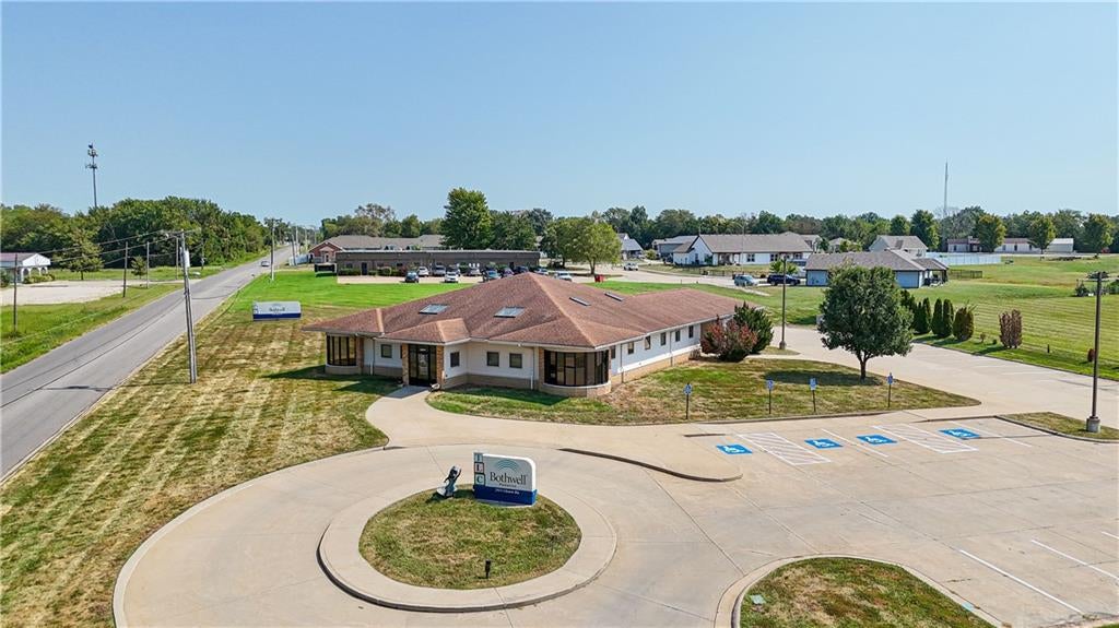 2925 Clinton Rd, Sedalia, MO 65301