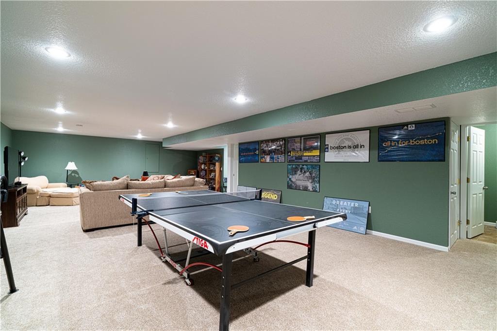 St Joseph, Missouri 64506, United States, 4 Bedrooms Bedrooms, ,3 BathroomsBathrooms,Residential,Active,147659