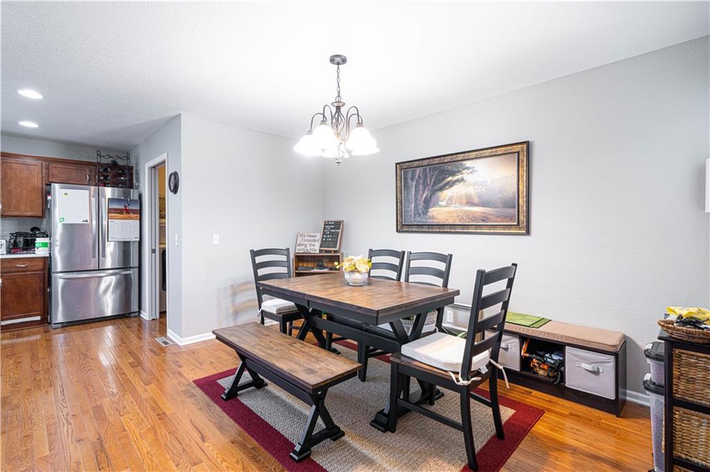 St Joseph, Missouri 64506, United States, 4 Bedrooms Bedrooms, ,3 BathroomsBathrooms,Residential,Active,147659