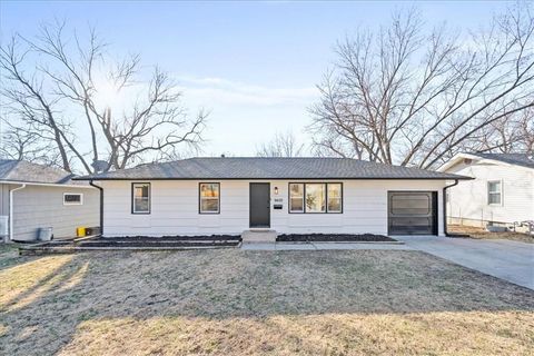 9400 MANCHESTER Avenue Kansas City MO 64138