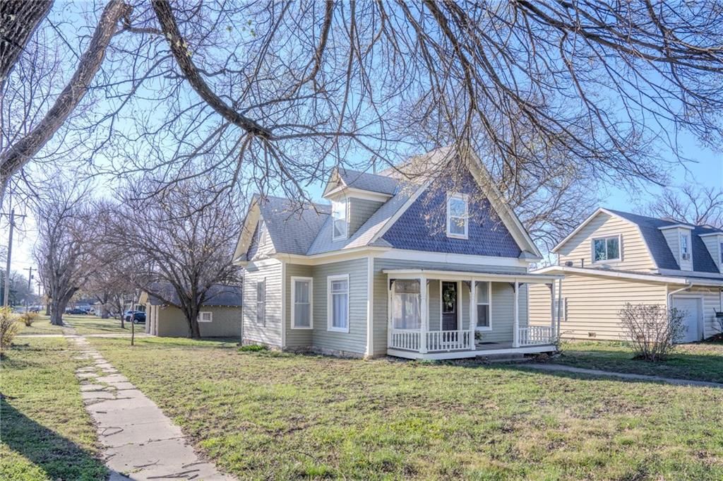 Photo of 503 N 11th Street, Fredonia, KS 66736 (MLS # 2607630)