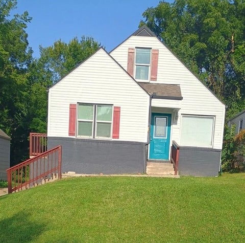 Photo of 4508 Askew Avenue, Kansas City, MO 64130 (MLS # 2640339)