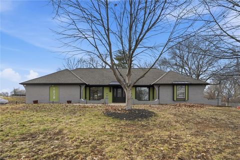 1038 N Woodland Court, Oakwood, MO 64118 - MLS#: 2601445