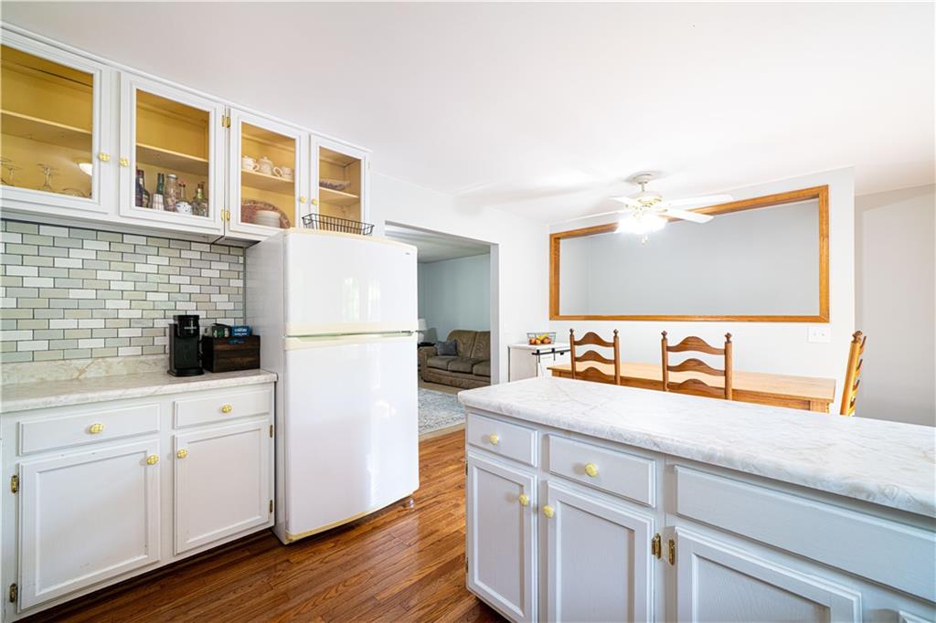 St Joseph, Missouri 64503, United States, 3 Bedrooms Bedrooms, ,2 BathroomsBathrooms,Residential,Active,173337