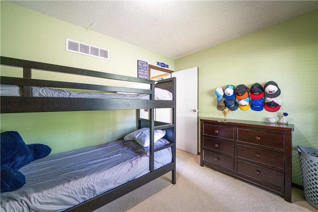 St Joseph, Missouri 64503, United States, 3 Bedrooms Bedrooms, ,2 BathroomsBathrooms,Residential,Active,173337