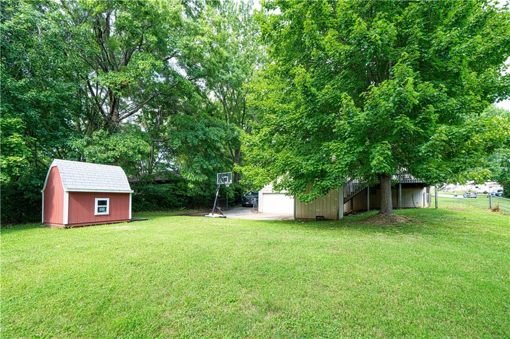 St Joseph, Missouri 64503, United States, 3 Bedrooms Bedrooms, ,2 BathroomsBathrooms,Residential,Active,173337