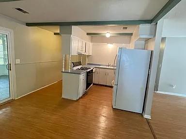 702 Park Circle