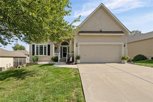 307 ALEXANDER CREEK CT, RAYMORE, MO 64083 - Image fc09dccd496bc7c4c58838505d94f9e7/463600921