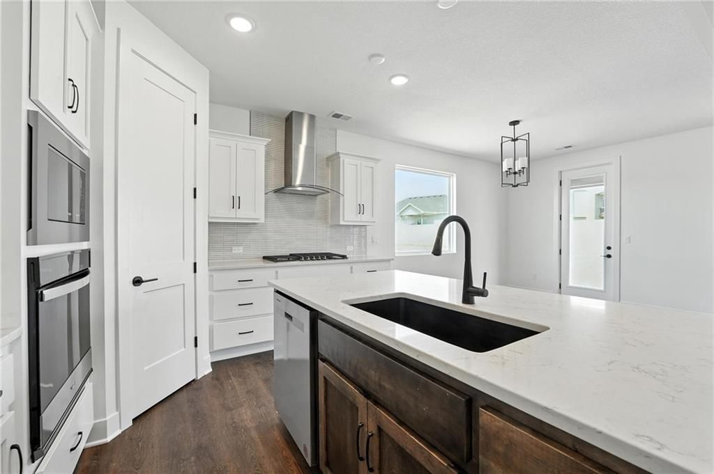 Photo of 1580 N 163rd Street, Basehor, KS 66007 (MLS # 2599350)