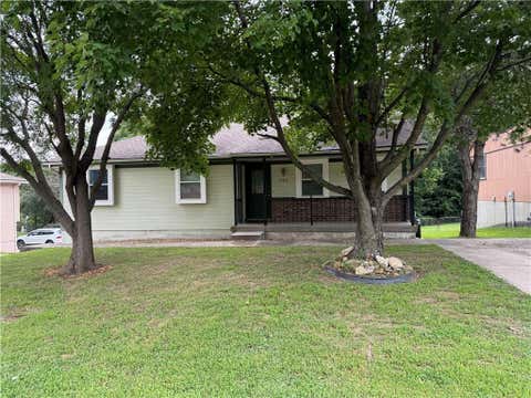 Photo of 704 Hillcrest Street, Pleasant Hill, MO 64080 (MLS # 2636203)