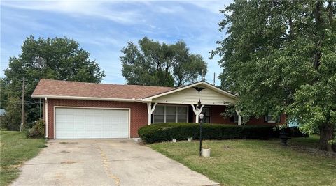 601 W Elk Street, Savannah, MO 64485 - #: 2571506