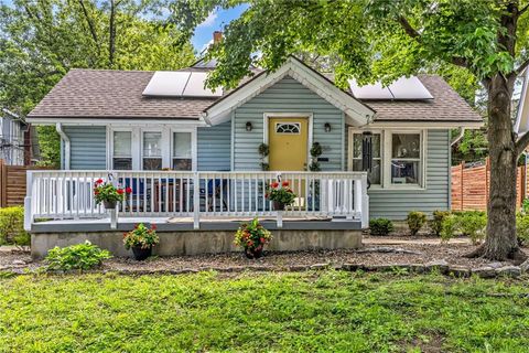 4955 Troostwood Road, Kansas City, MO 64110 - #: 2618010