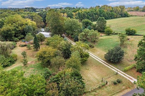 Photo of 1733 SE 123rd Road, Easton, MO 64443 (MLS # 2579613)