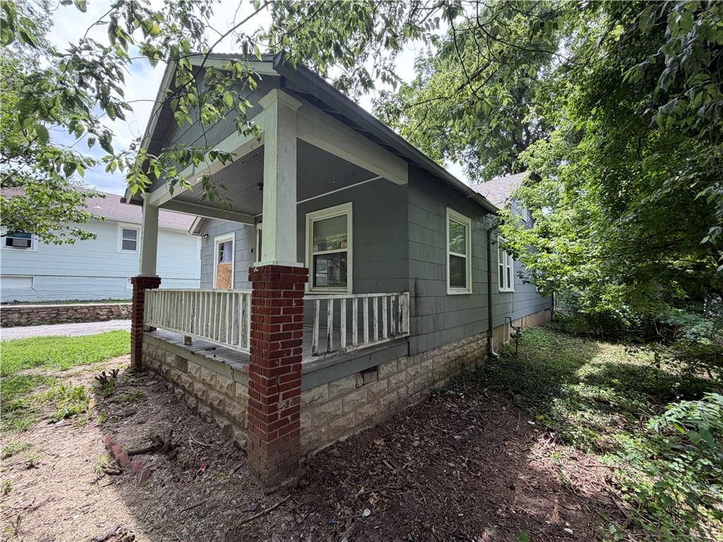 206 S Hardy Avenue